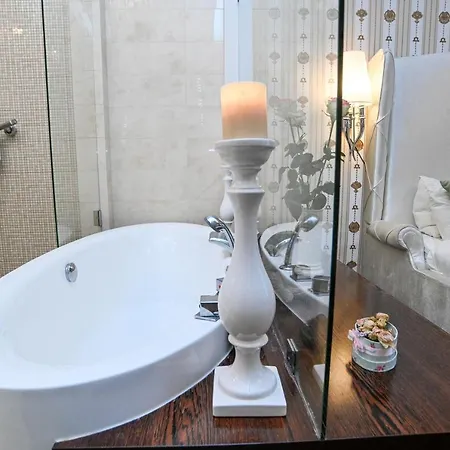 Luxury Premium Apartment With Gym & Spa Downtown Free Airport Shuttle 아파트 부다페스트