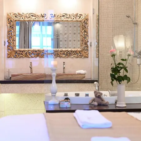 Luxury Premium Apartment With Gym & Spa Downtown Free Airport Shuttle 부다페스트